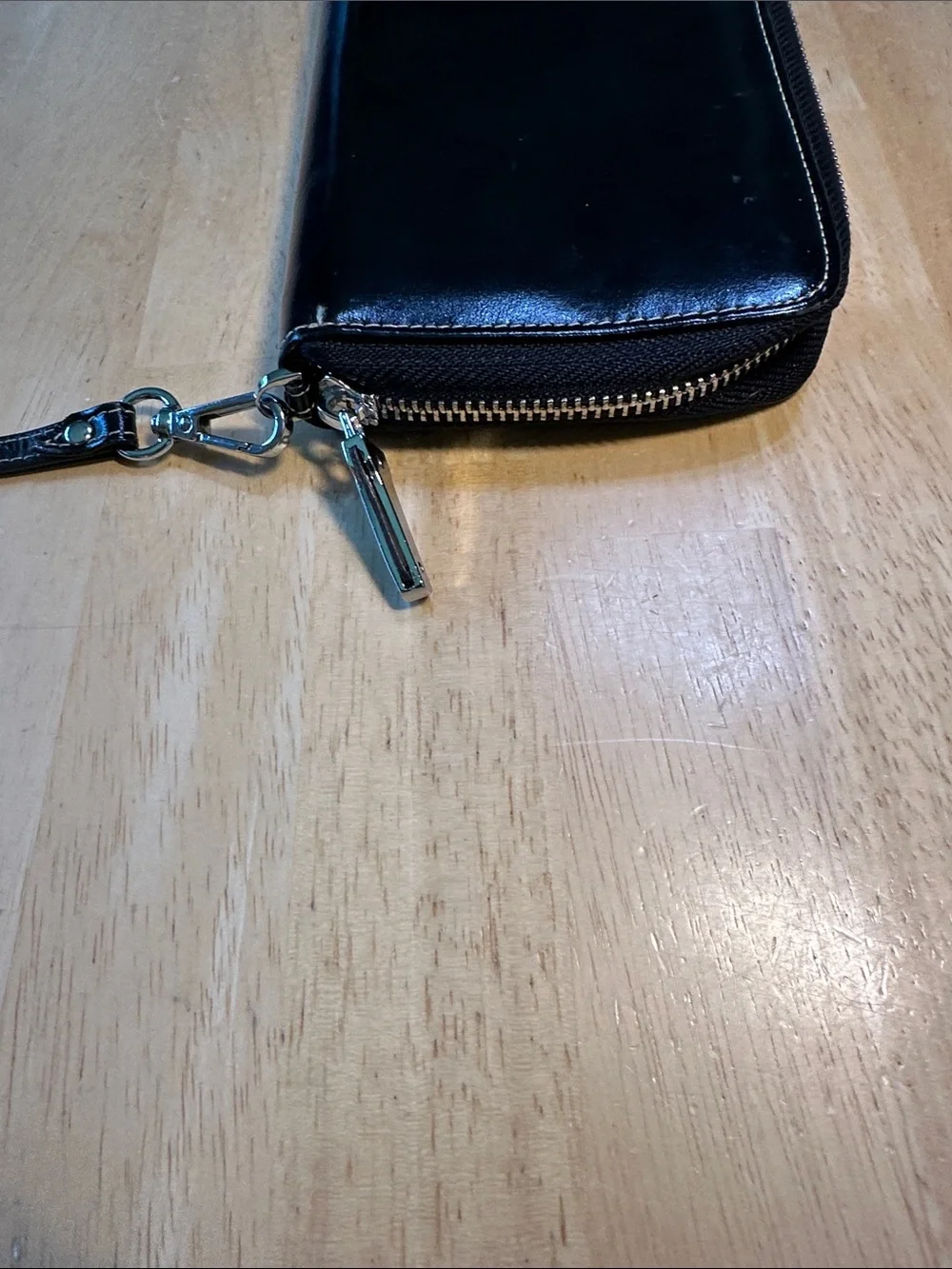 Classic Black Zip-Around Wristlet Wallet - Unbranded
